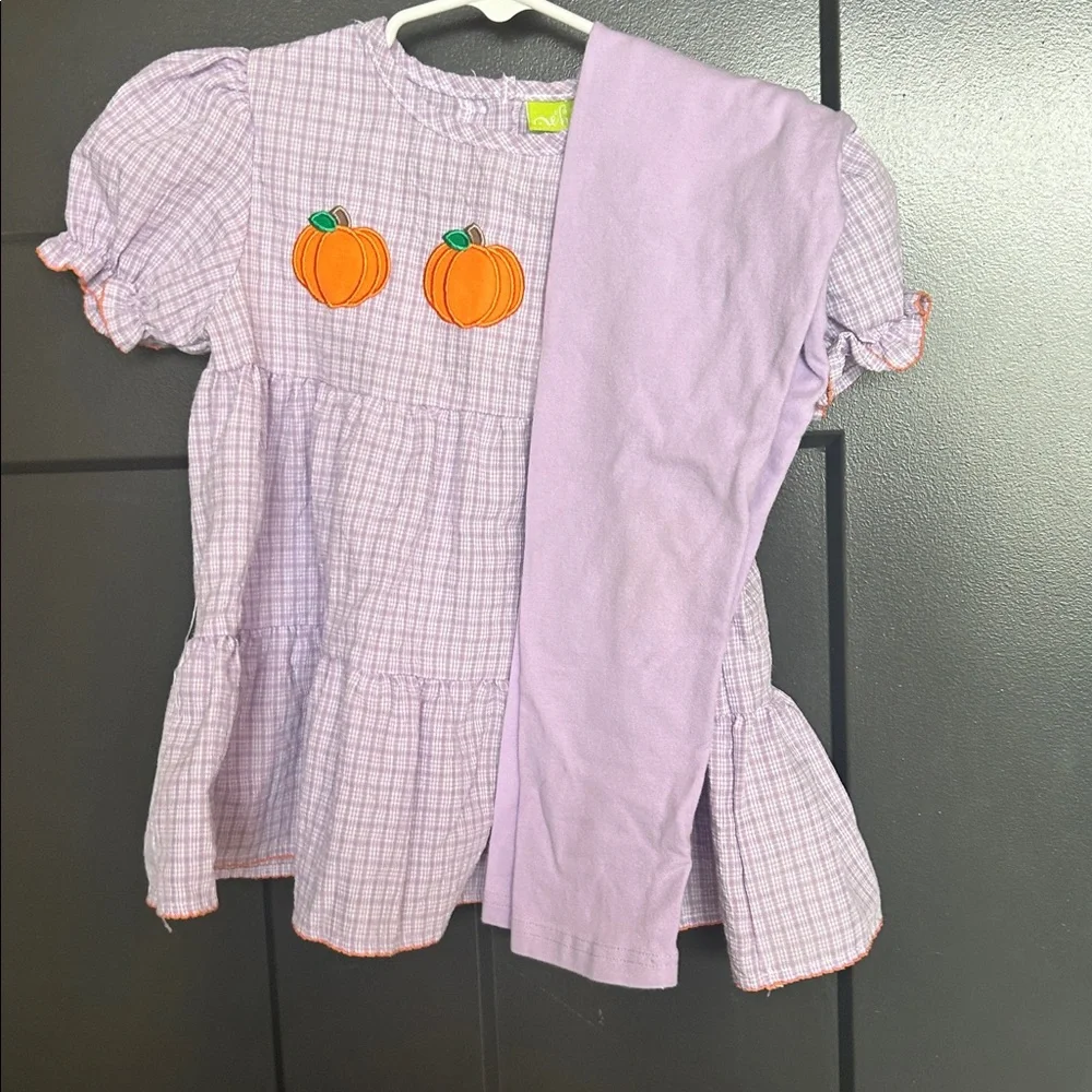Classic Whimsy pumpkin tunic with leggings